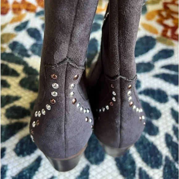 Oasis Society Phoenix Boots Size 10 Brown‎ Studded Heeled NWOT Faux Suede - Picture 4 of 11